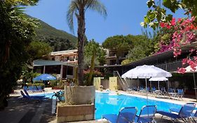 Lefkas Blue Hotel